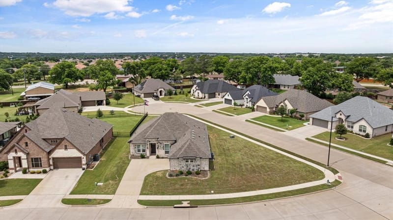 1089 Mickelson Drive, Granbury TX 76048 - Photo 5
