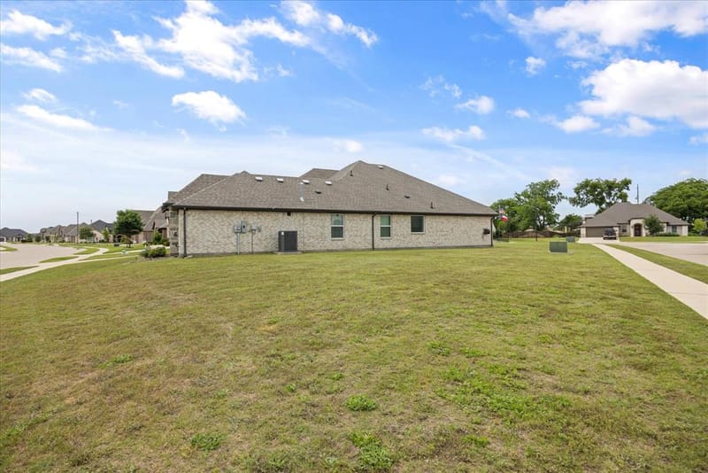 1089 Mickelson Drive, Granbury TX 76048 - Photo 30