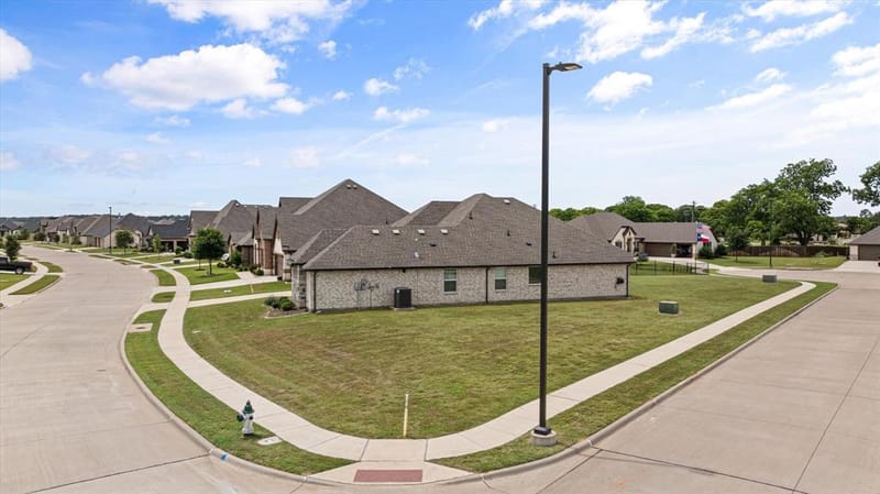 1089 Mickelson Drive, Granbury TX 76048 - Photo 33