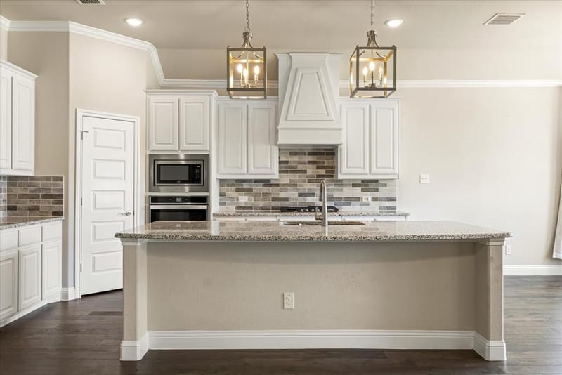 1089 Mickelson Drive, Granbury TX 76048 - Photo 14