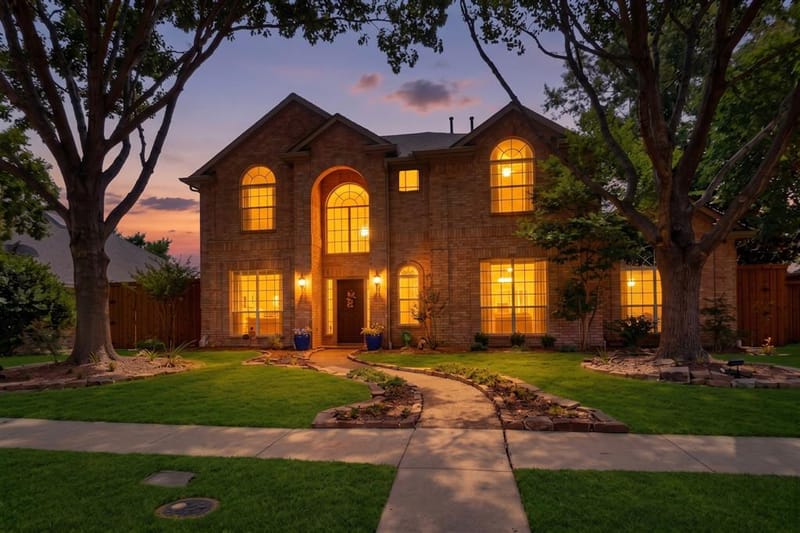 10215 Asheboro Street, Frisco TX 75035 - Photo 2