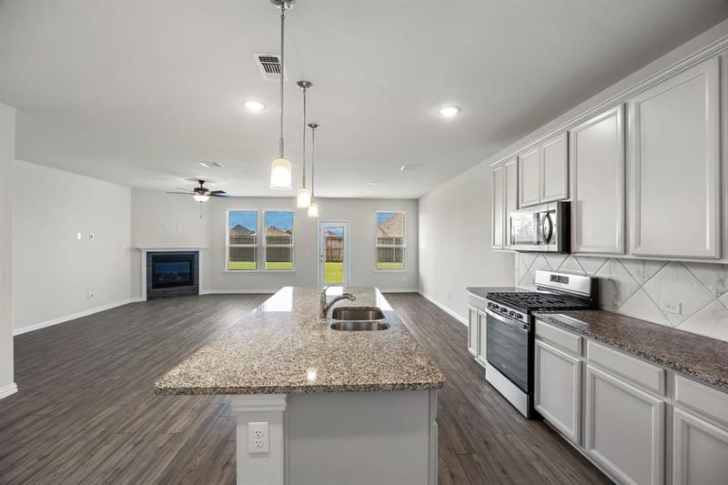 984 Manuel Drive, Fate TX 75087 - Photo 6