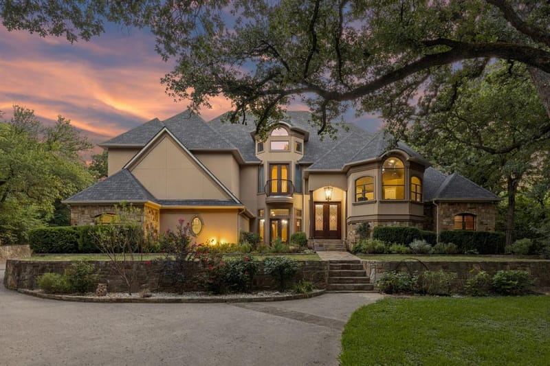 9 N Eagle Point # A, Azle TX 76020 - Photo 2
