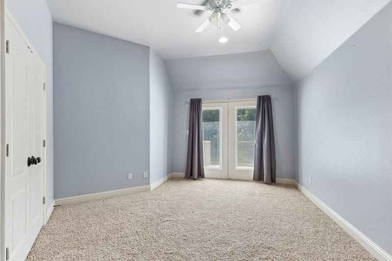 9 N Eagle Point # A, Azle TX 76020 - Photo 32