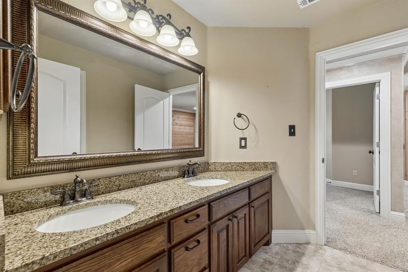 9 N Eagle Point # A, Azle TX 76020 - Photo 30