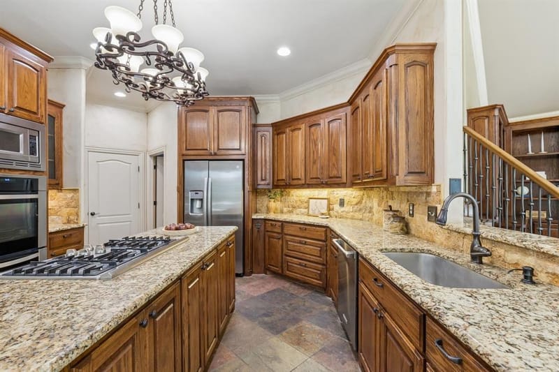 9 N Eagle Point # A, Azle TX 76020 - Photo 18