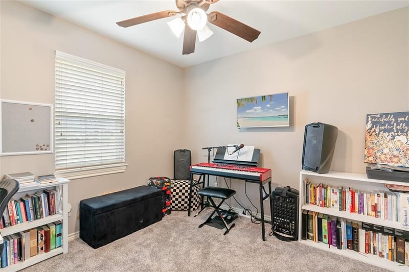 221 S Avenue C, Point TX 75472 - Photo 17