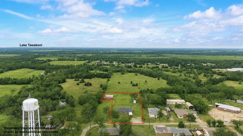 221 S Avenue C, Point TX 75472 - Photo 26