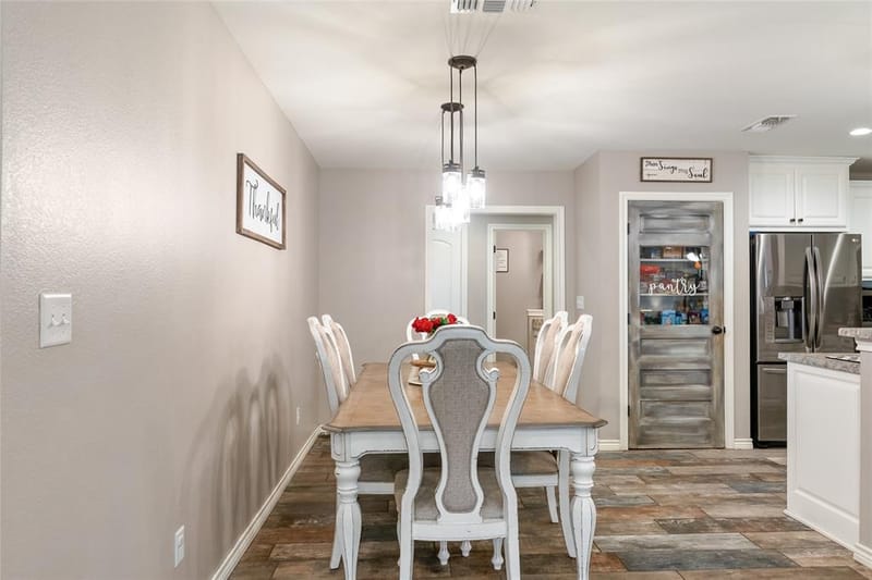 221 S Avenue C, Point TX 75472 - Photo 7