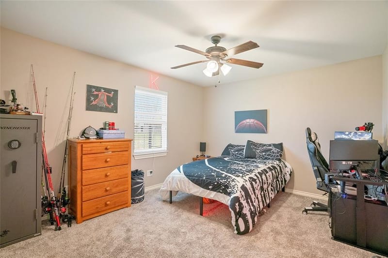 221 S Avenue C, Point TX 75472 - Photo 21