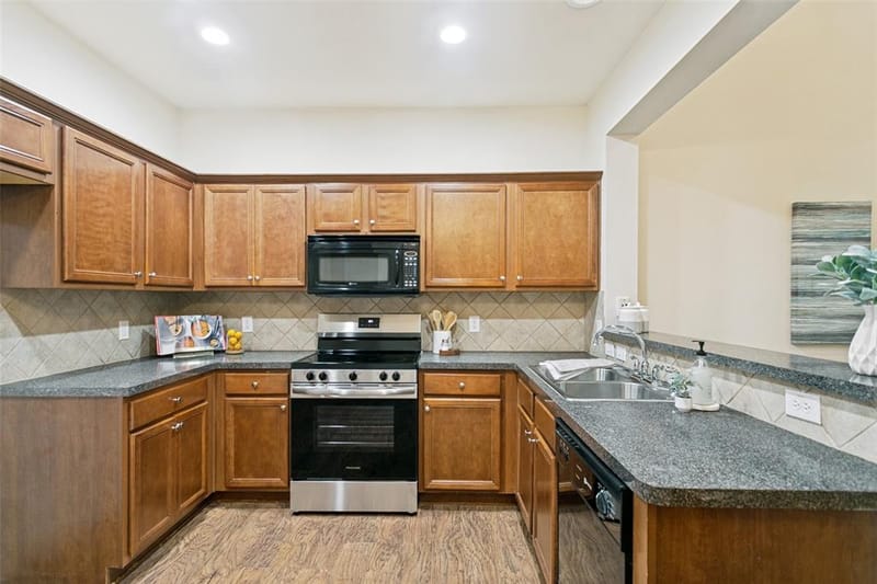 3033 Stone Forest Circle, McKinney TX 75070 - Photo 15