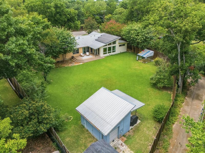 9422 Hermosa Drive, Dallas TX 75218 - Photo 18