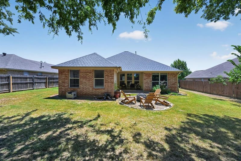 127 N Point Drive, Krum TX 76249 - Photo 23