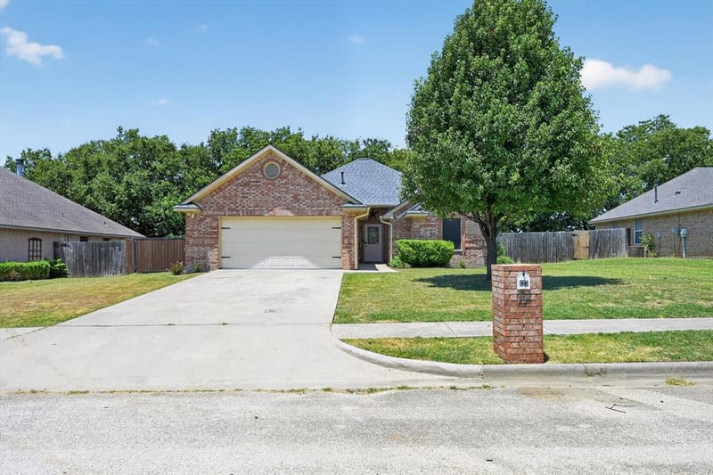 127 N Point Drive, Krum TX 76249 - Photo 3