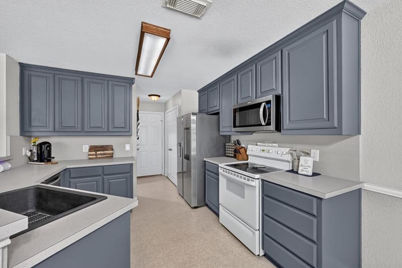 127 N Point Drive, Krum TX 76249 - Photo 10