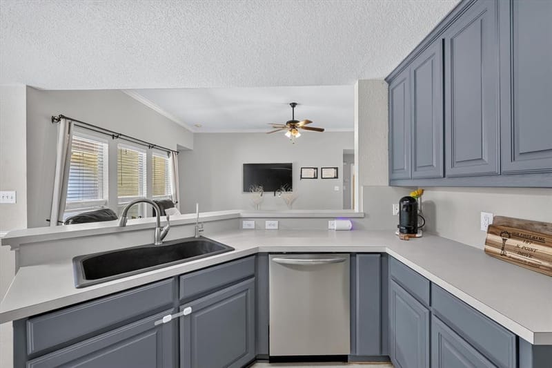 127 N Point Drive, Krum TX 76249 - Photo 11