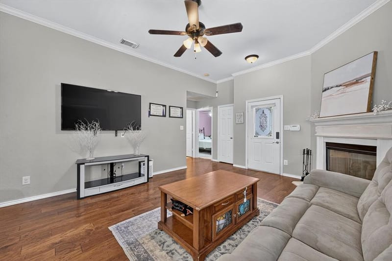 127 N Point Drive, Krum TX 76249 - Photo 8