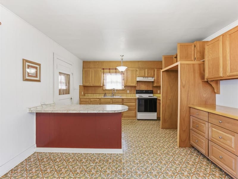 630 W Thompson Street, Jacksboro TX 76458 - Photo 14
