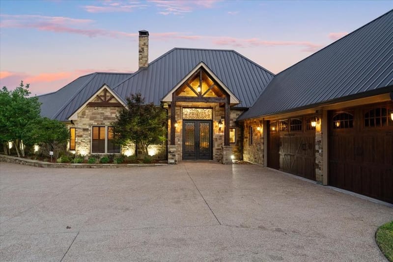 908 Sailboat Drive, Corsicana TX 75109