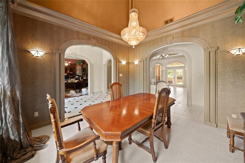 7402 Hollytree Drive, Tyler TX 75703 - Photo 5