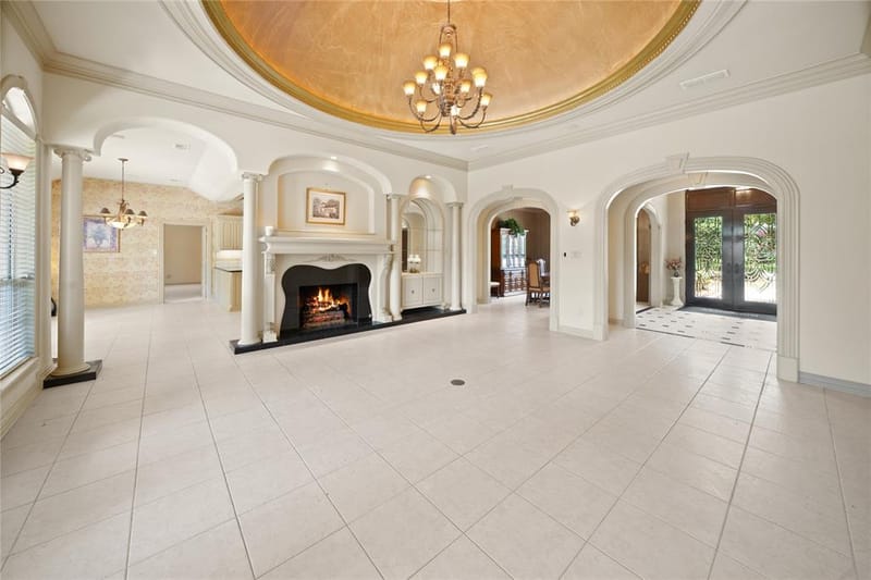 7402 Hollytree Drive, Tyler TX 75703 - Photo 8