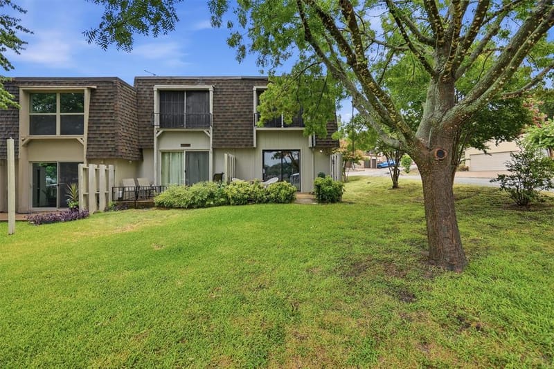 4318 Overlook Court, Granbury TX 76049 - Photo 4