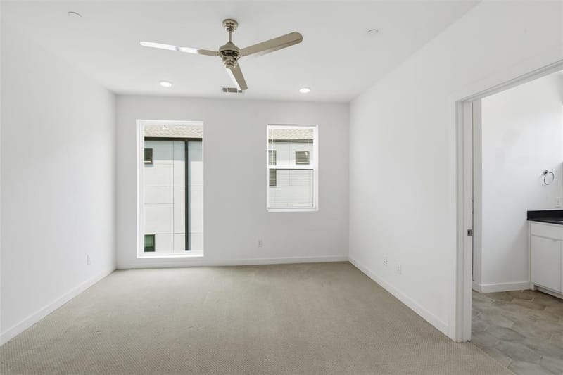 427 W 10th Street # 101, Dallas TX 75208 - Photo 17