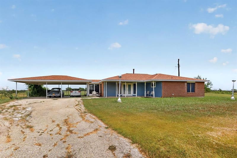 8487 County Road 308, Terrell TX 75161 - Photo 2