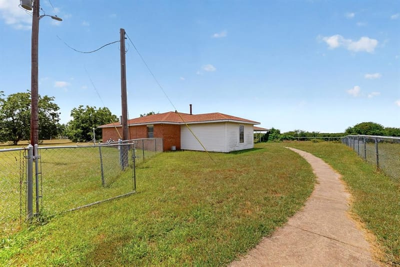 8487 County Road 308, Terrell TX 75161 - Photo 30