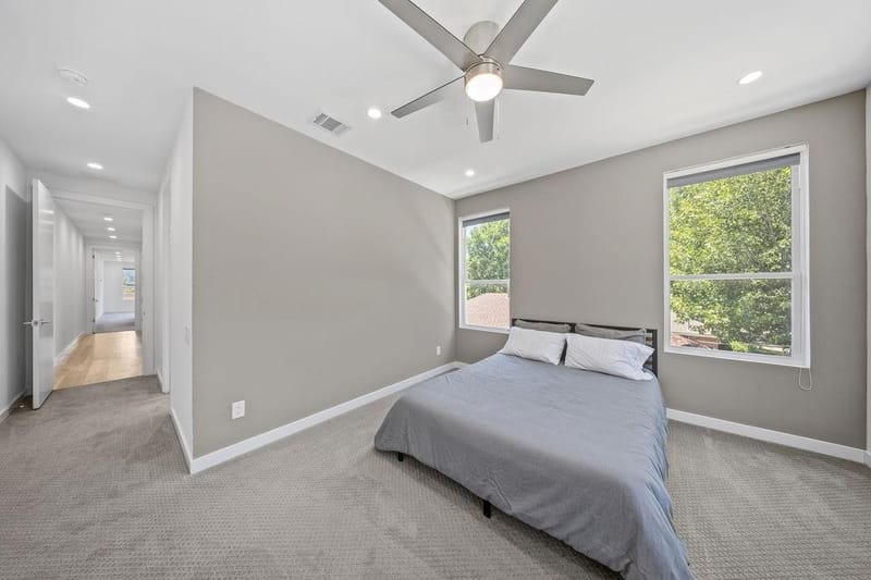 2722 Hondo Avenue, Dallas TX 75219 - Photo 14