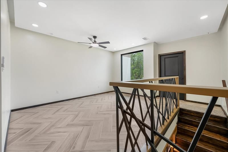 6027 Verde Way, Dallas TX 75211 - Photo 13