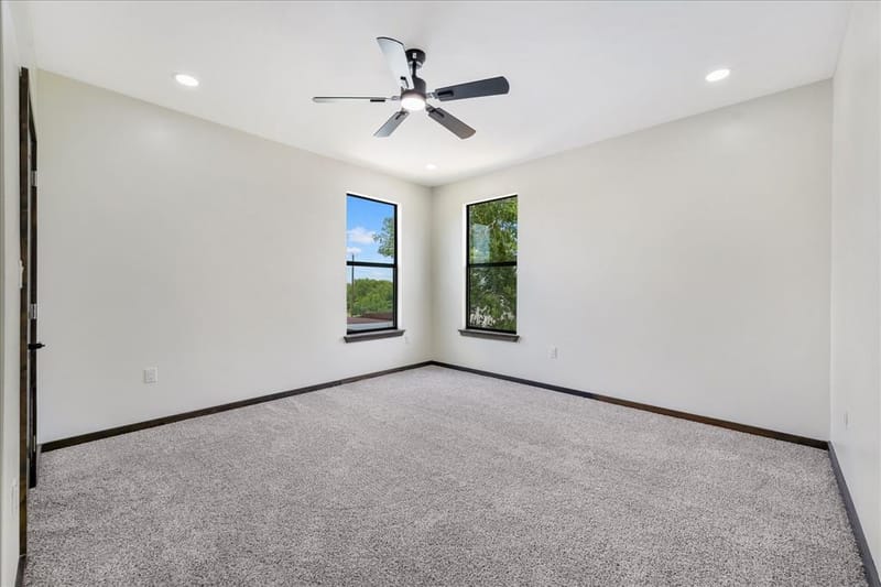 6027 Verde Way, Dallas TX 75211 - Photo 17