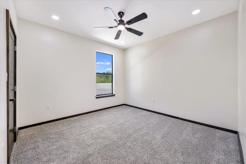 6027 Verde Way, Dallas TX 75211 - Photo 15