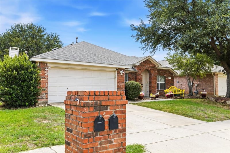 1320 Cattle Crossing Drive, Fort Worth TX 76131 - Photo 3