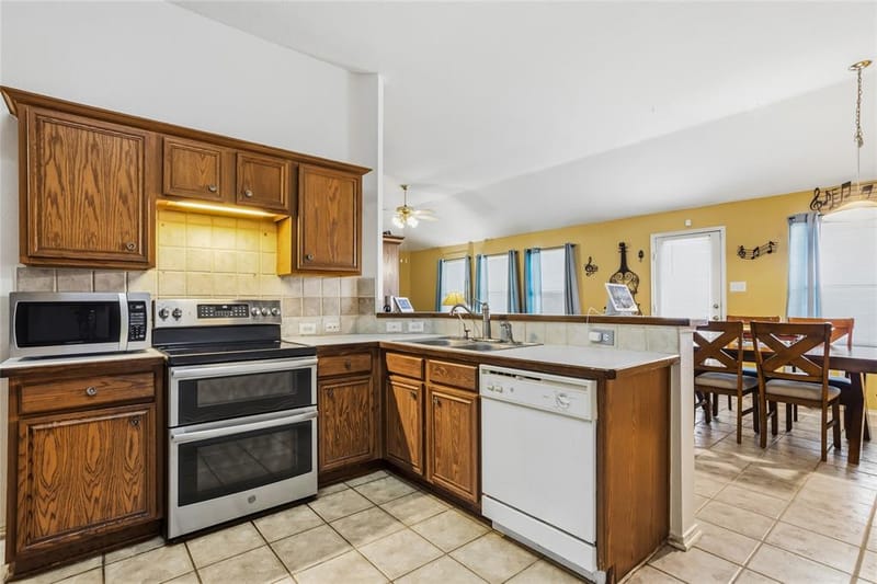 1320 Cattle Crossing Drive, Fort Worth TX 76131 - Photo 11