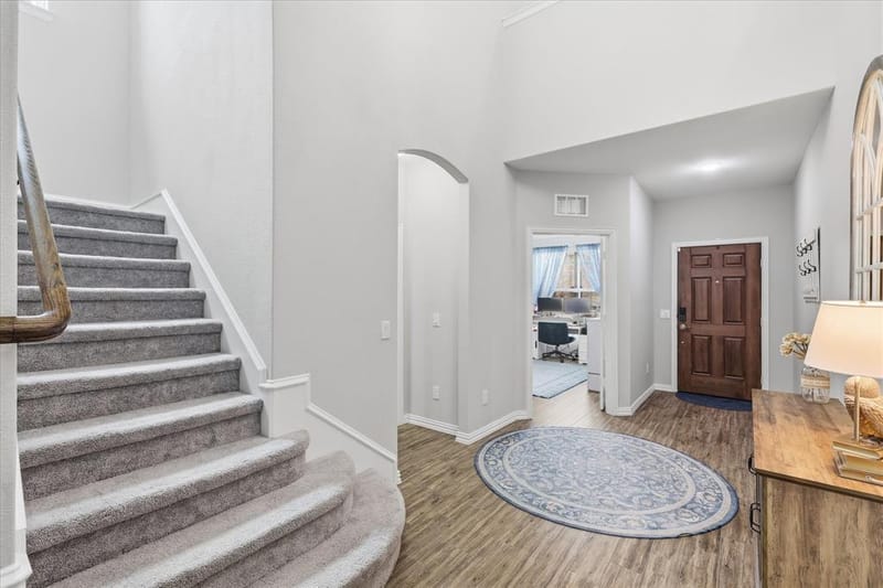 825 Crest Breeze Drive, Fort Worth TX 76052 - Photo 5