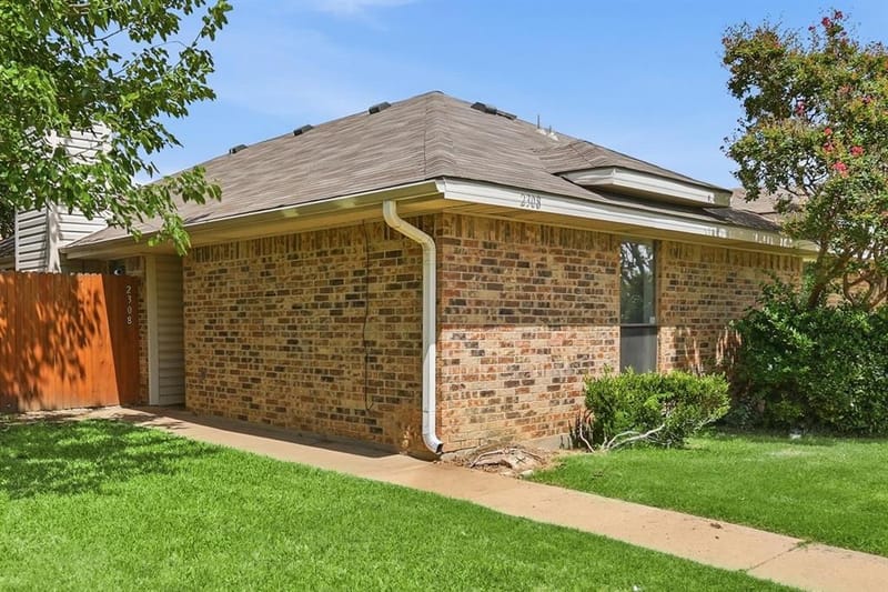 2308 Carol Good Lane, Carrollton TX 75006 - Photo 2