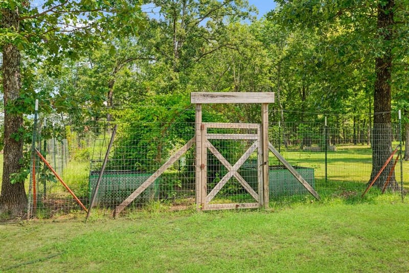 821 County Road 43830, Paris TX 75462 - Photo 36