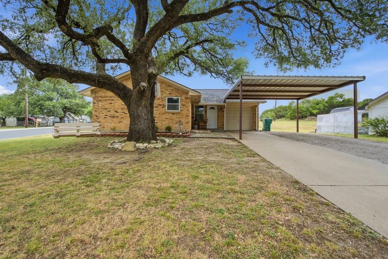 701 Van Winkle Street, Weatherford TX 76086 - Photo 2