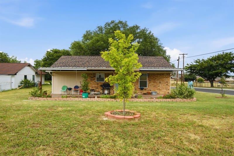 701 Van Winkle Street, Weatherford TX 76086 - Photo 3