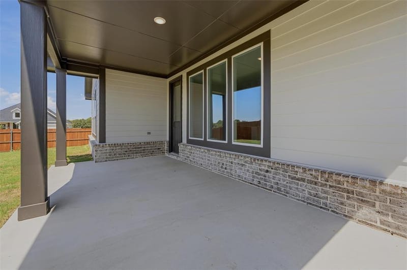 1337 Frio Drive, Springtown TX 76082 - Photo 36