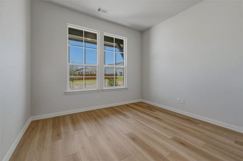 1337 Frio Drive, Springtown TX 76082 - Photo 15