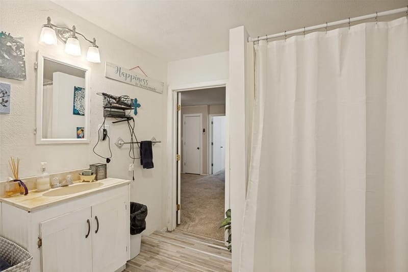 402 Jones Street, Tom Bean TX 75489 - Photo 16