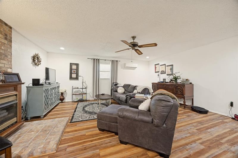 402 Jones Street, Tom Bean TX 75489 - Photo 9