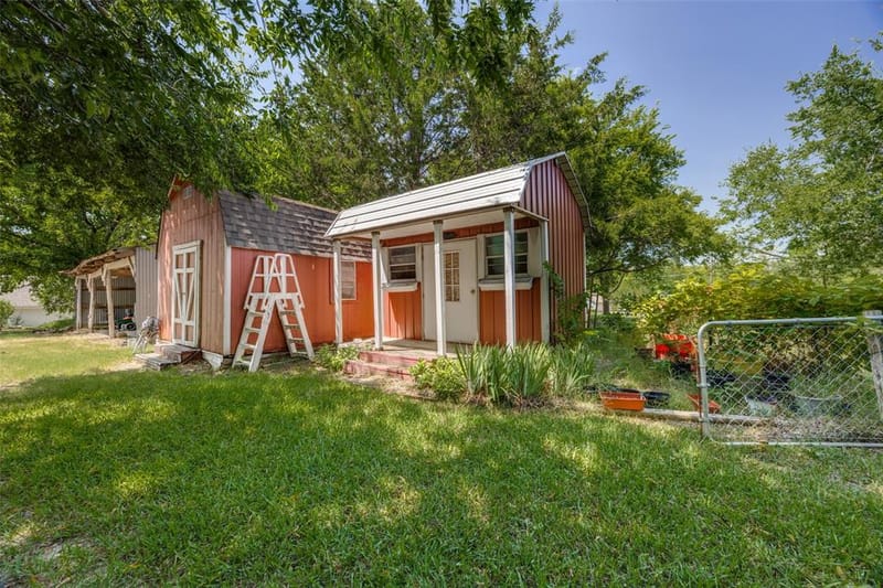 402 Jones Street, Tom Bean TX 75489 - Photo 21