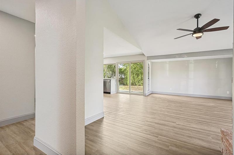 2903 Winterberry Drive, Carrollton TX 75007 - Photo 5