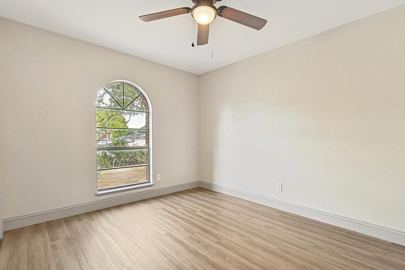 2903 Winterberry Drive, Carrollton TX 75007 - Photo 18