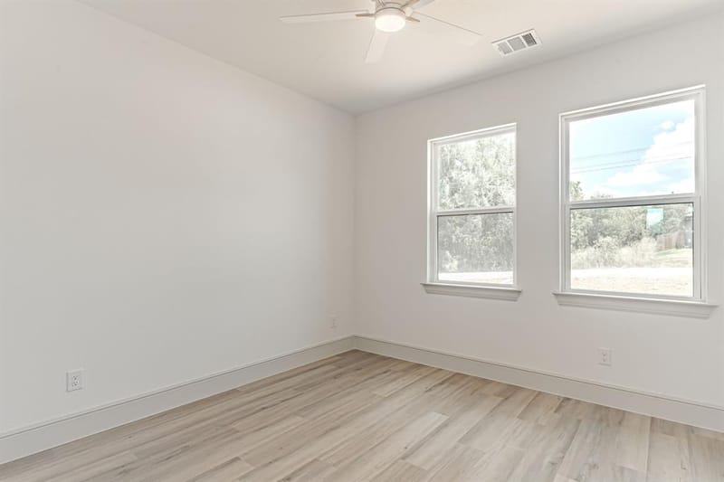 5712 Stonegate Circle, Granbury TX 76048 - Photo 22