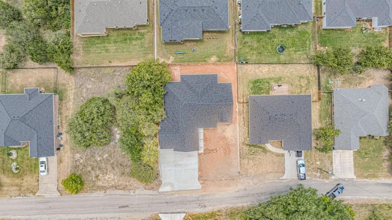 5712 Stonegate Circle, Granbury TX 76048 - Photo 32