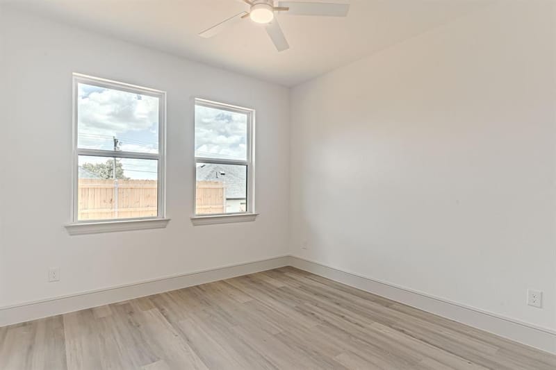5712 Stonegate Circle, Granbury TX 76048 - Photo 24